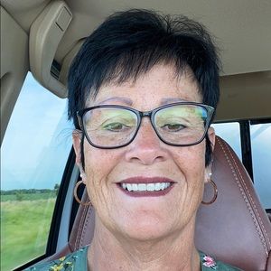 Meet your Posher, Donna